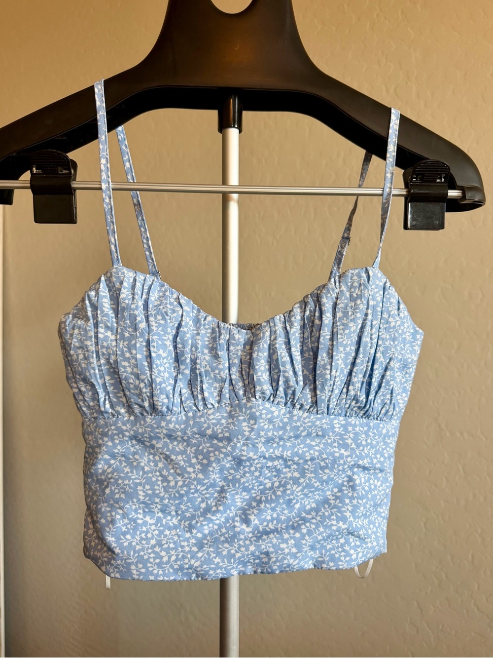 Princess Polly Light Blue Floral Ruched Crop Cami Sz 2